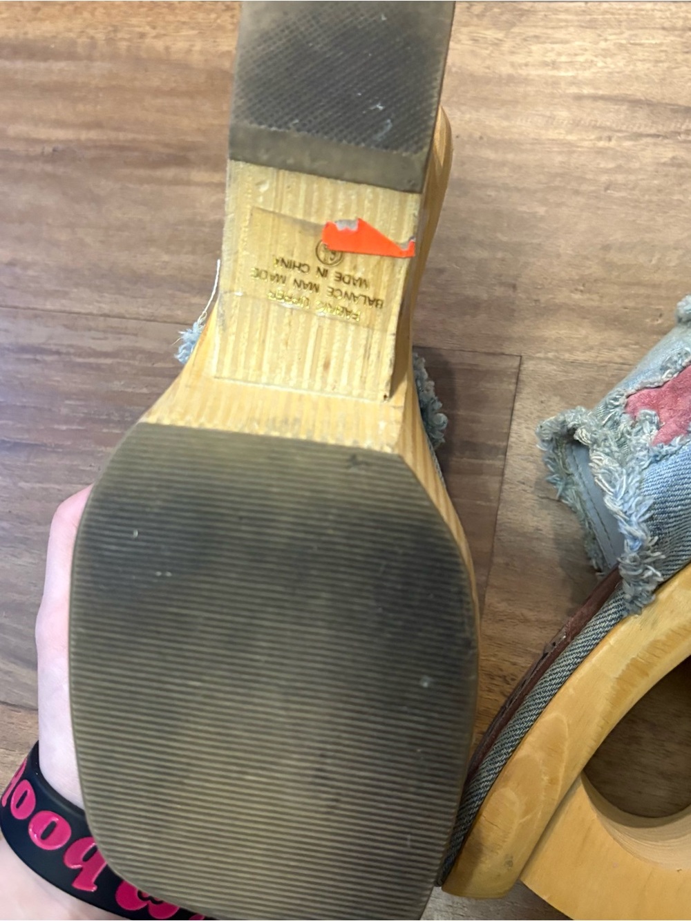 90s/Y2k Soda Carved Wooden Wedges - Picture 6 of 7